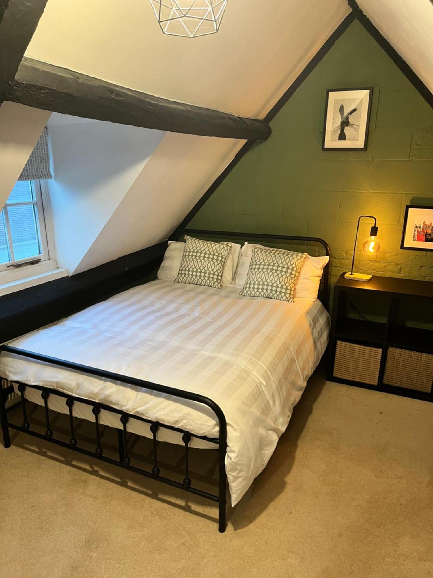 Bed and Breakfast Heathcote House Milborne Saint Andrew Экстерьер фото