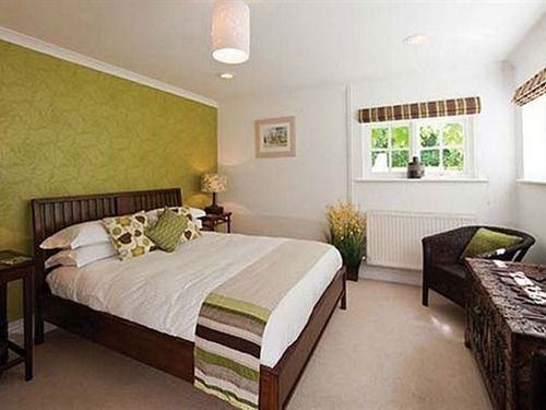 Bed and Breakfast Heathcote House Milborne Saint Andrew Экстерьер фото